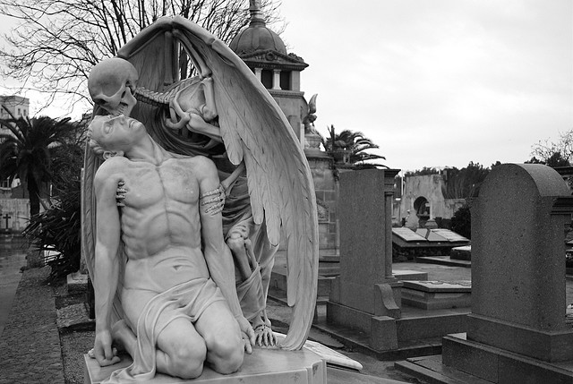 kiss of death poblenou barcelona 3